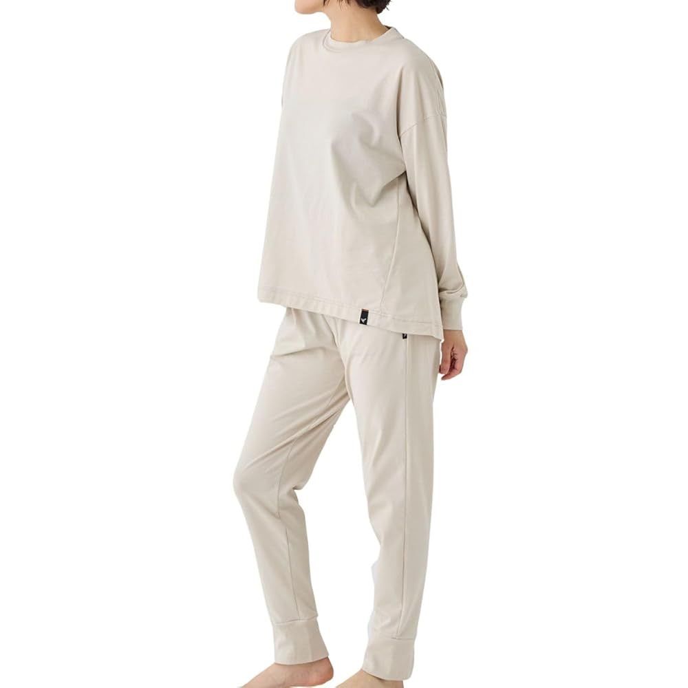 【新品】ダックスDAKS　女性用秋冬物ジャガードパジャマ(L)　日本製 新品】ダックスDAKS 女性用秋冬物ジャガードパジャマ(L) 日本製