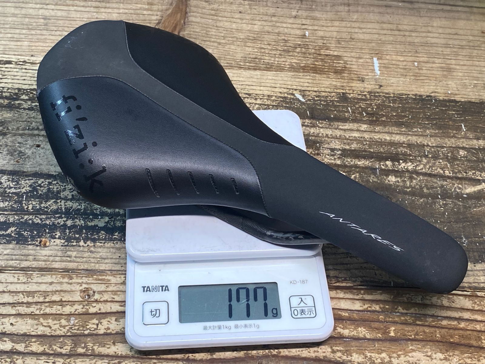fizik フィジーク ALIANTE TEMPO R1 カーボンレール ブラック 155mm