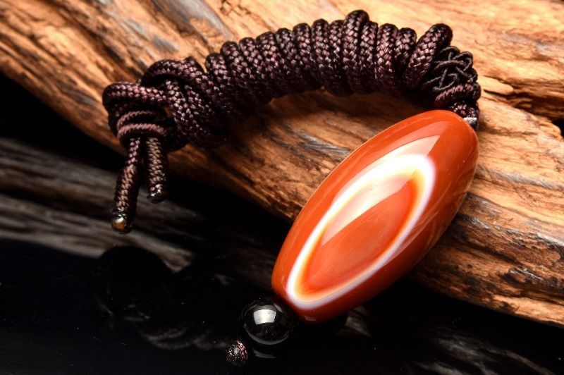 1点物】チベット産 赤天眼石 34x16mm 天珠手編み ネックレス