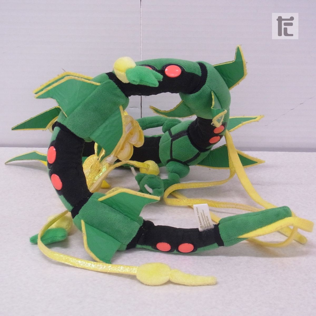 メガレックウザ ぬいぐるみ ポケモンセンター ポケモンセンター メガレックウザ ぬいぐるみ