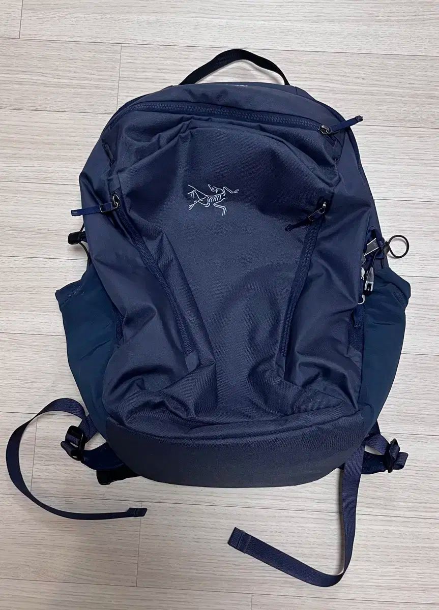 ARC TERYX アークテリクス Mantis マンティス 26 バックパック ブラック サファイア