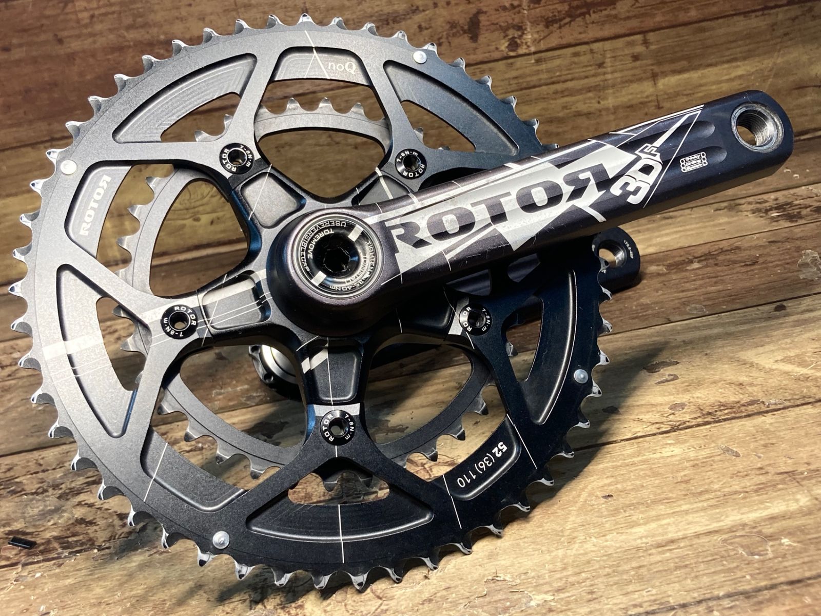 ROTOR ローター 3D+ クランクセット noQ AERO チェーンリング BB付属 美品 ROTOR 3D 24クランクセット 50-34T 170mm ROTOR 3D 24クランクセット