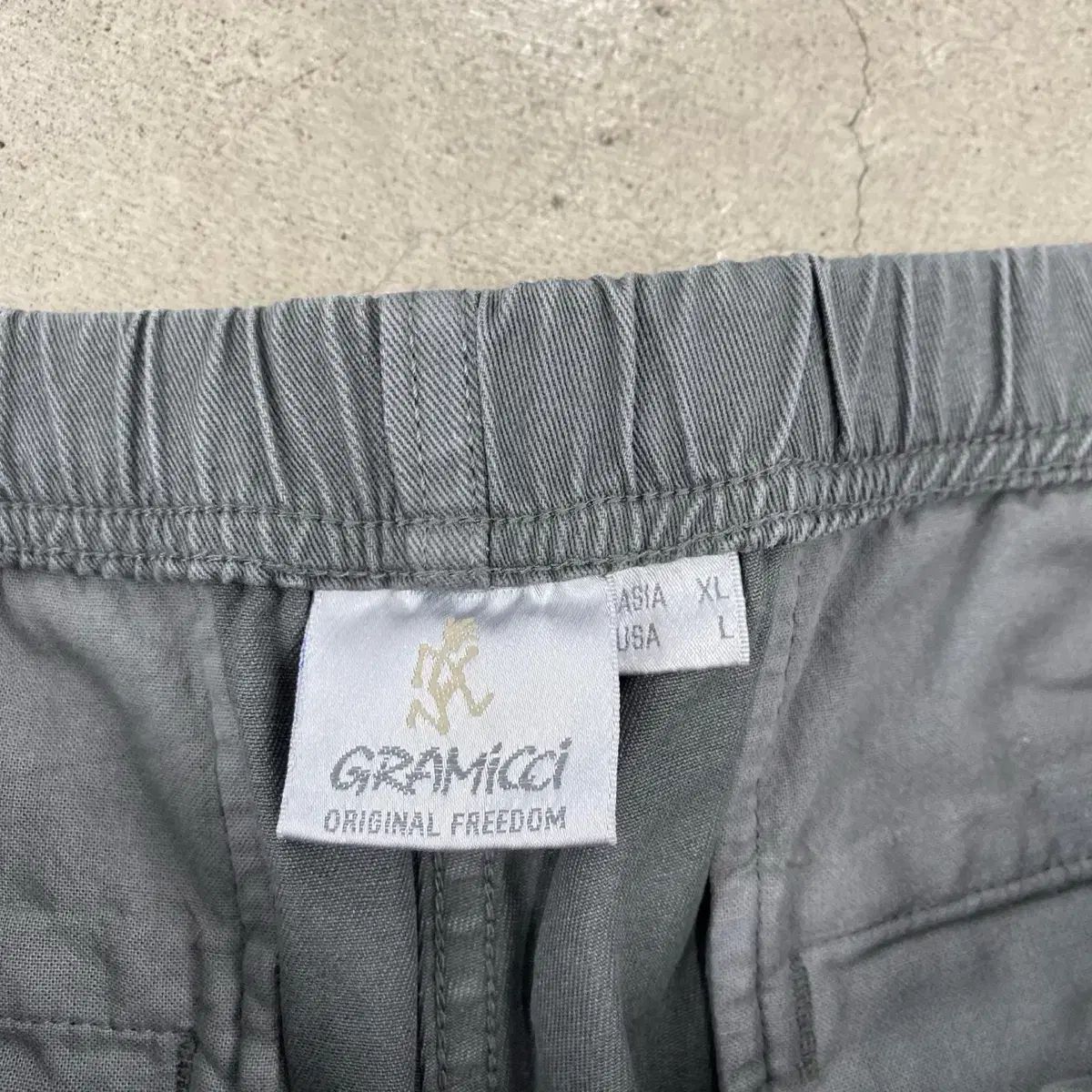 NN パンツ