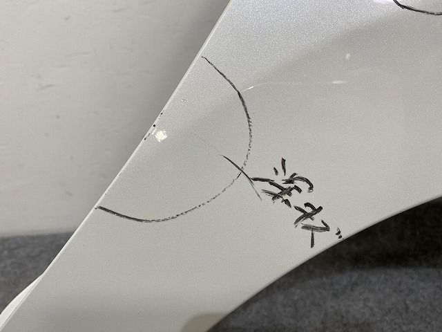 パールホワイトIII W24