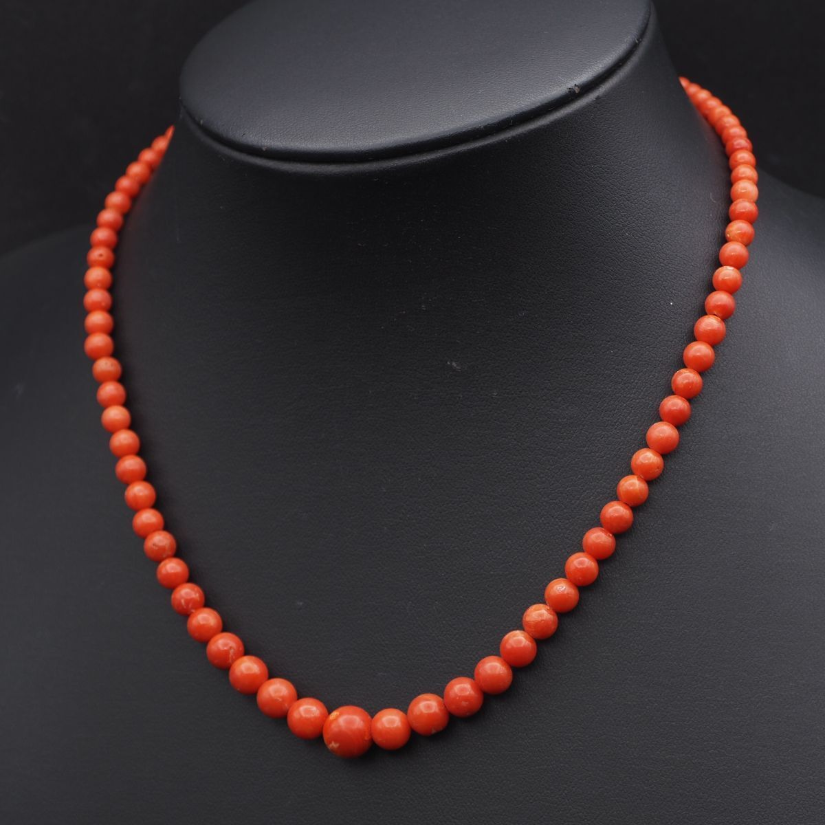 希少】珊瑚 ネックレス 三連 ベビーサンゴ シルバー刻印 【公式通販】