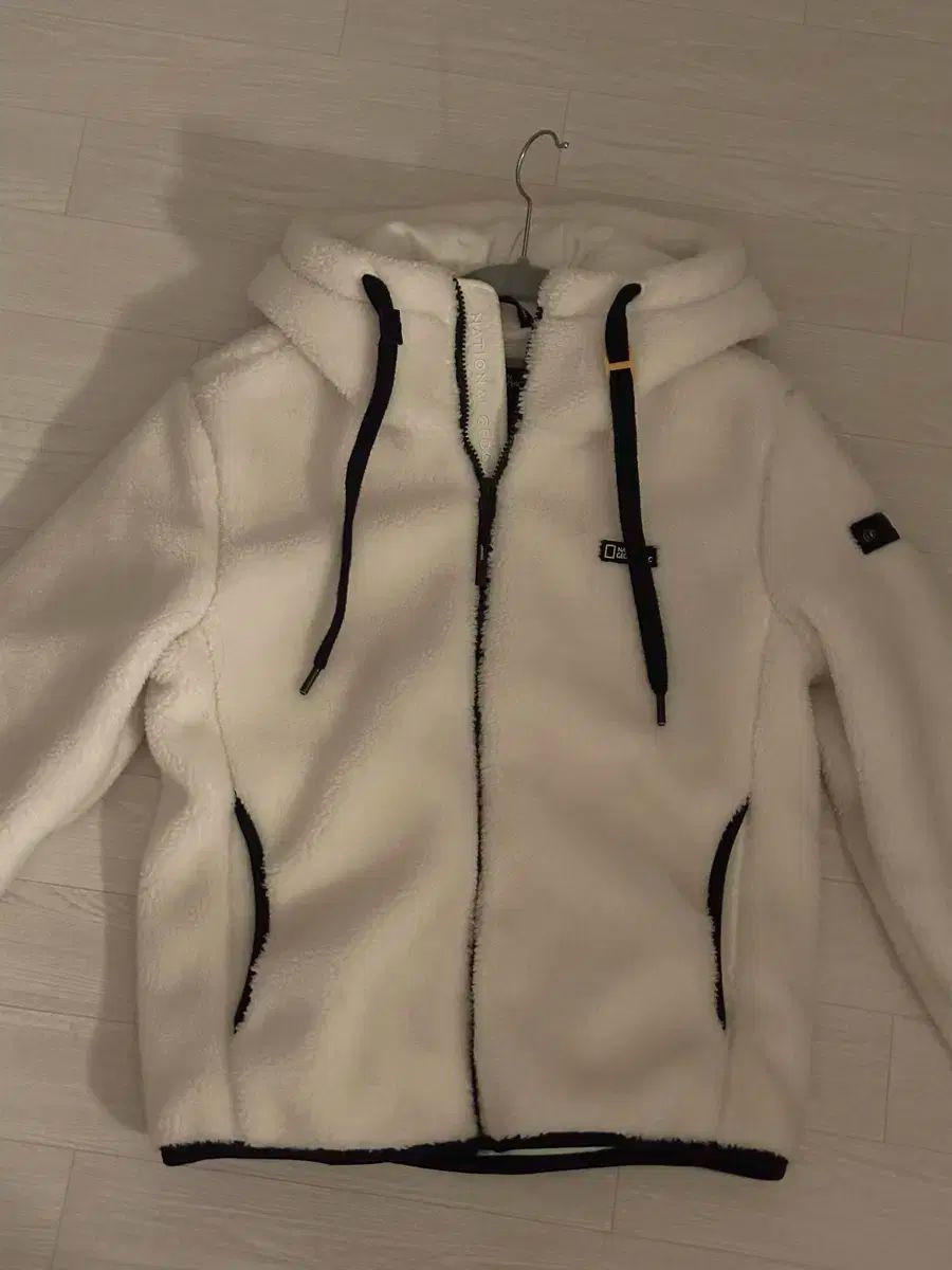 ナショナルジオグラフィック 뽀글이 フリース アイボリー