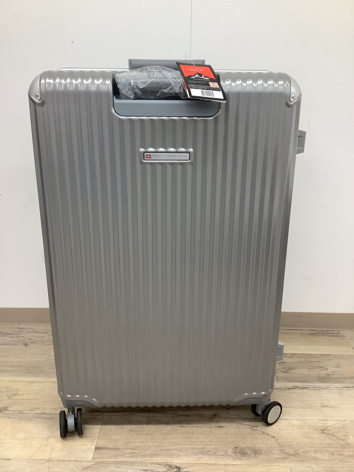 AJ YG25061111 ≪中古品≫ スイスミリタリー SM-1828 28in