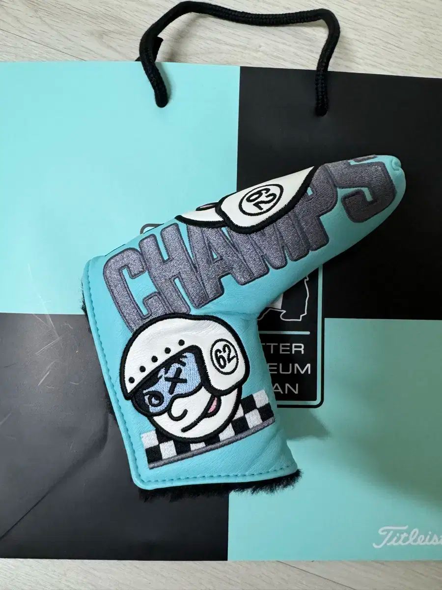 Scotty Cameron (スコッティ キャメロン） パターカバー ティファニーカラー