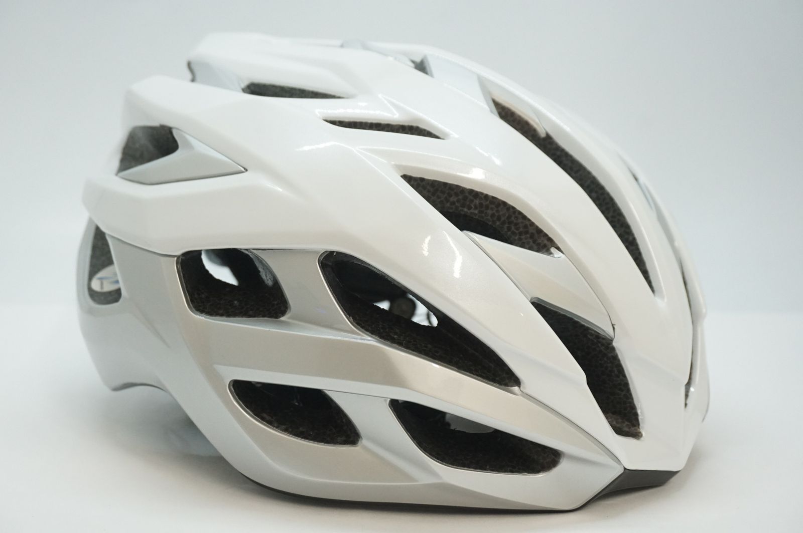 OGK KABUTO 「オージーケーカブト」 VOLZZA L/XL(59-61cm)サイズ ヘルメット / バイチャリ福岡店