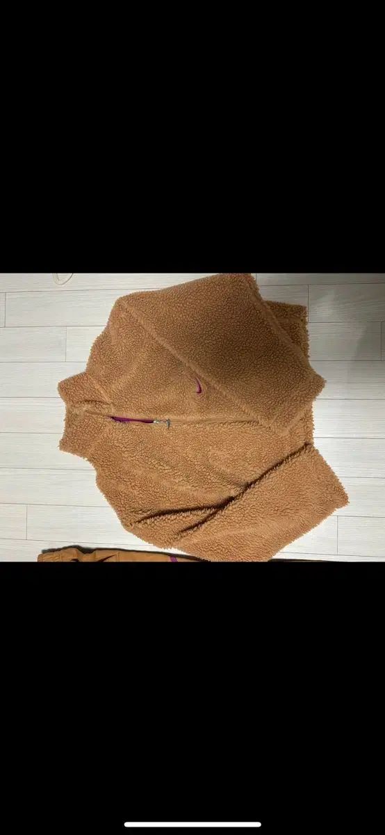 ナイキ スウッシュ