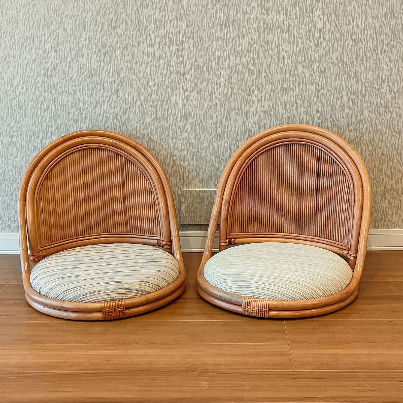 ラタン座椅子 丸 クッション付き 2台セット