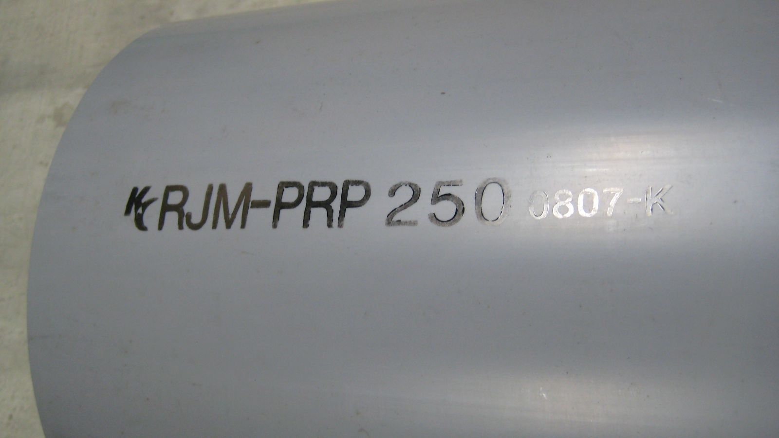 セール実施中。 クボタ 下水継手 RJM-PRP 250A パッキン無し 内側はリブ管外径 パッキン装着時 に合い 外径は塩ビ250Aと同じ リブ挿し口と塩ビの変換に使えます 大特価販売。