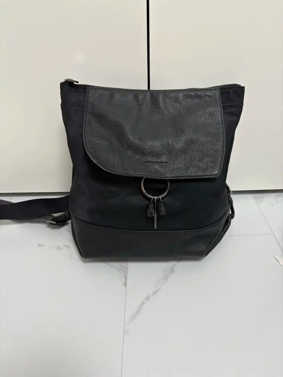 良品】フルラ パイパー リュック ブラック バックパック カデナ無し