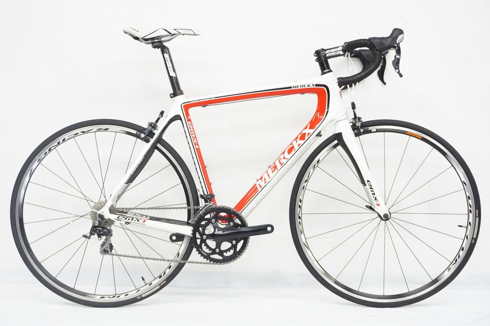 自転車本体 EDDY MERCKX EMX-1 EDDY MERCKX（エディメルクス） EMX-1 シマノ105仕様が買取 委託で入荷