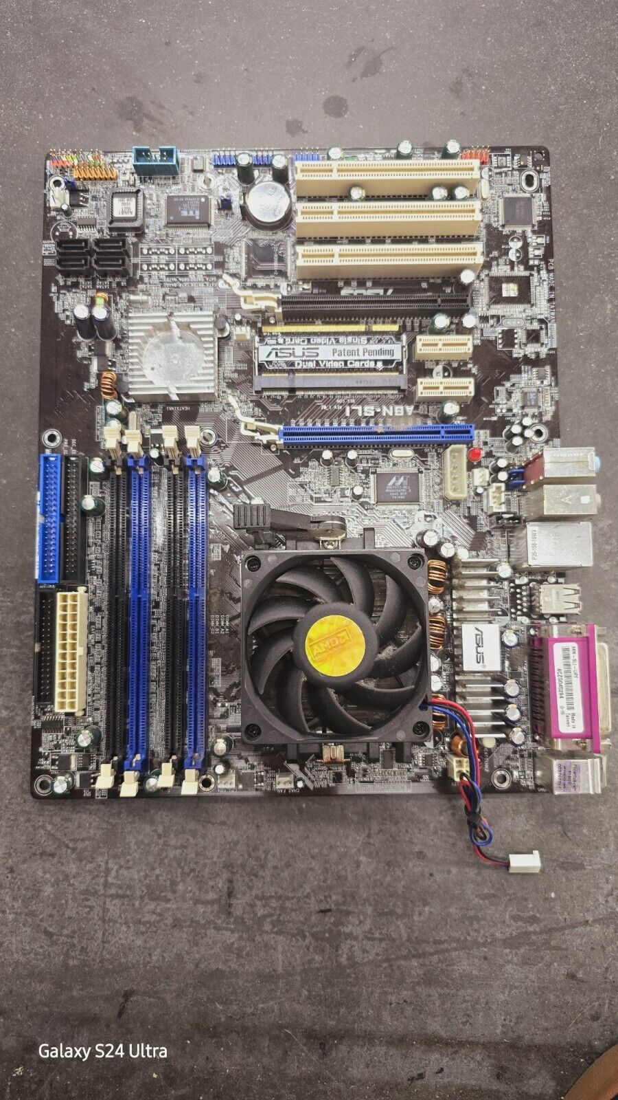 ASUSマザーボード