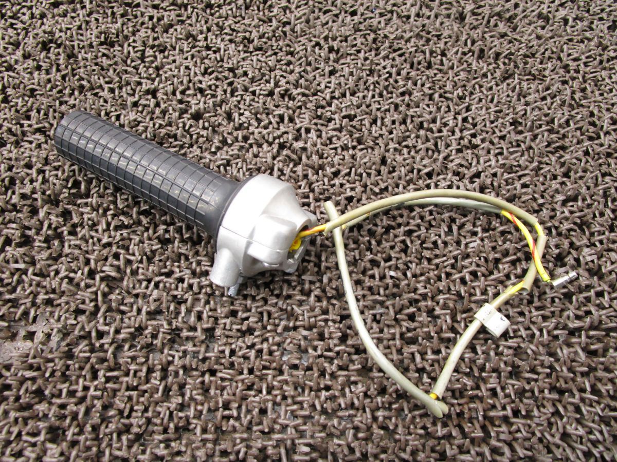 CBM72 ハンドルスイッチ 右 スロットル ●A5750 CBM72 ホンダ CBM72E ドリーム キャブ車 TYPE2