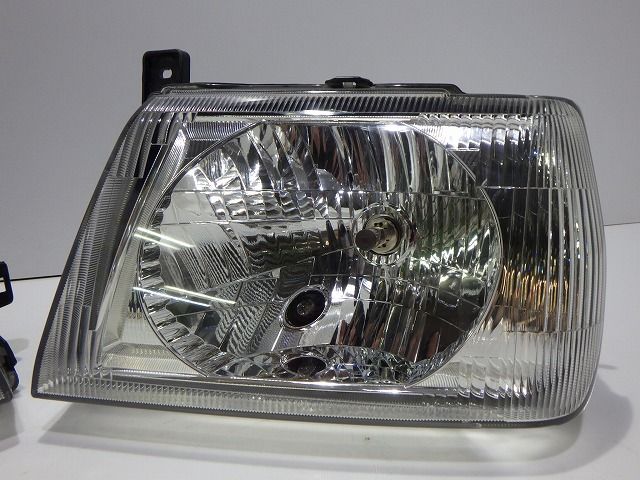 パジェロミニ ヘッドライト左右 ハロゲン H58A 100-87339 イ