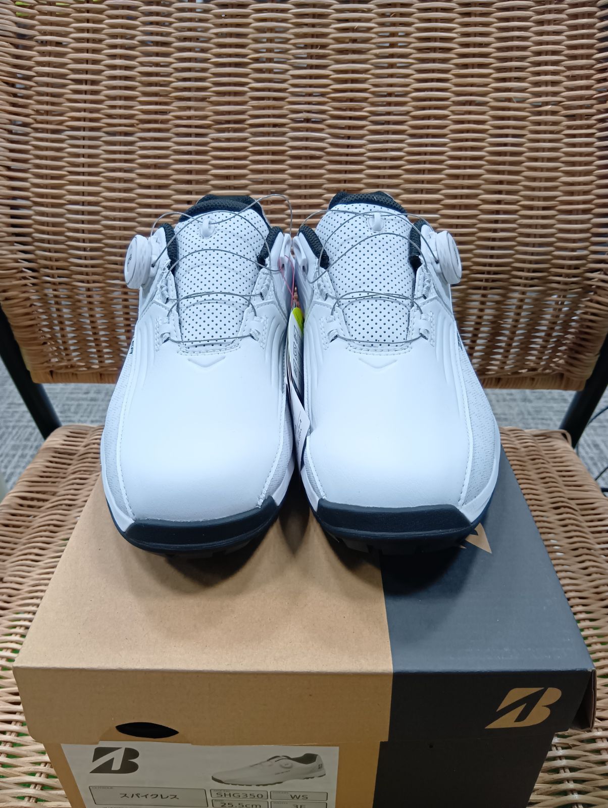 Sh ブリヂストン BRIDGESTONE_GOLF ゼロ スパイク バイターライト Boa スパイクレスシューズ SHG350 WS ホワイト シルバー 2025 浦安店