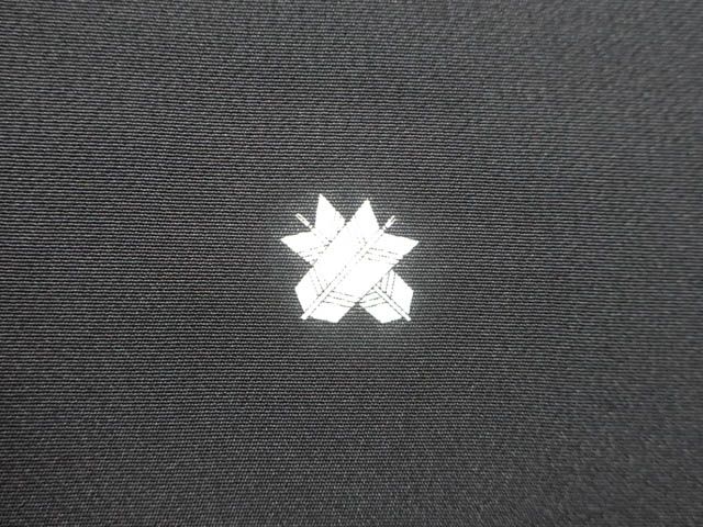 一輝堂】リサイクル着物 黒留袖 五つ紋 金駒刺繍 比翼仕立 鶴に吉祥文