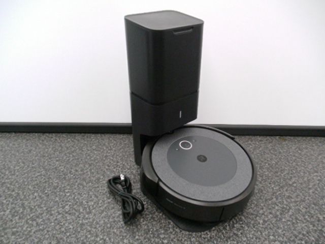 中古品 iRobot ルンバ i3+ RVD-Y1 クリーンベース付き ロボット