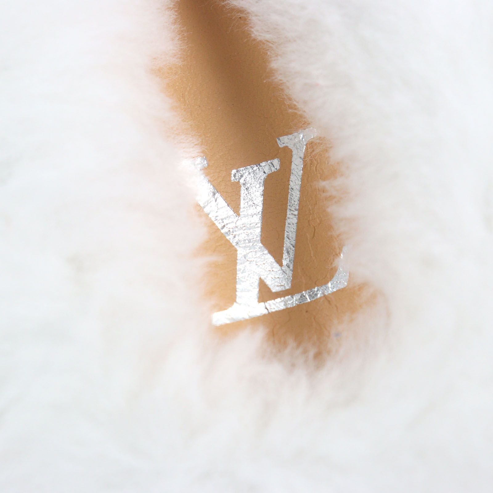 極美品○LOUIS VUITTON ルイヴィトン 1A9INM LVイージー・ライン