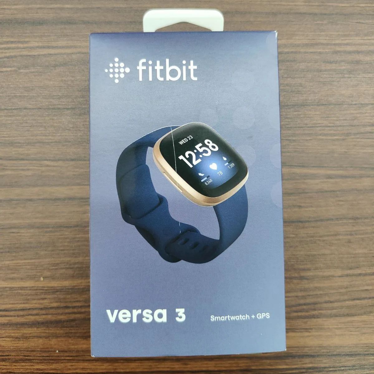 【中古美品】fitbit Versa 3 スマートウォッチ ミッドナイト/ソフトゴールド