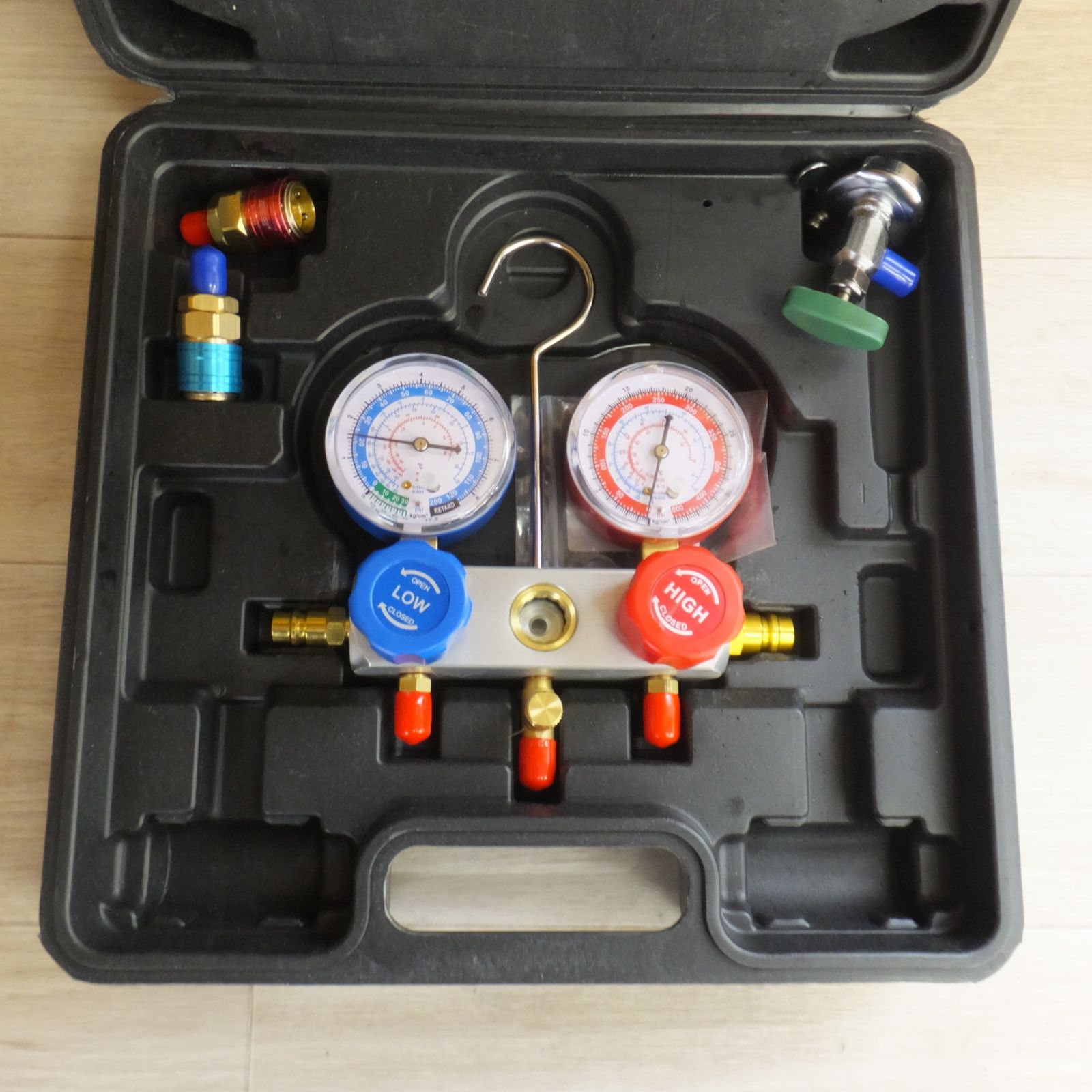 マニホールドゲージ