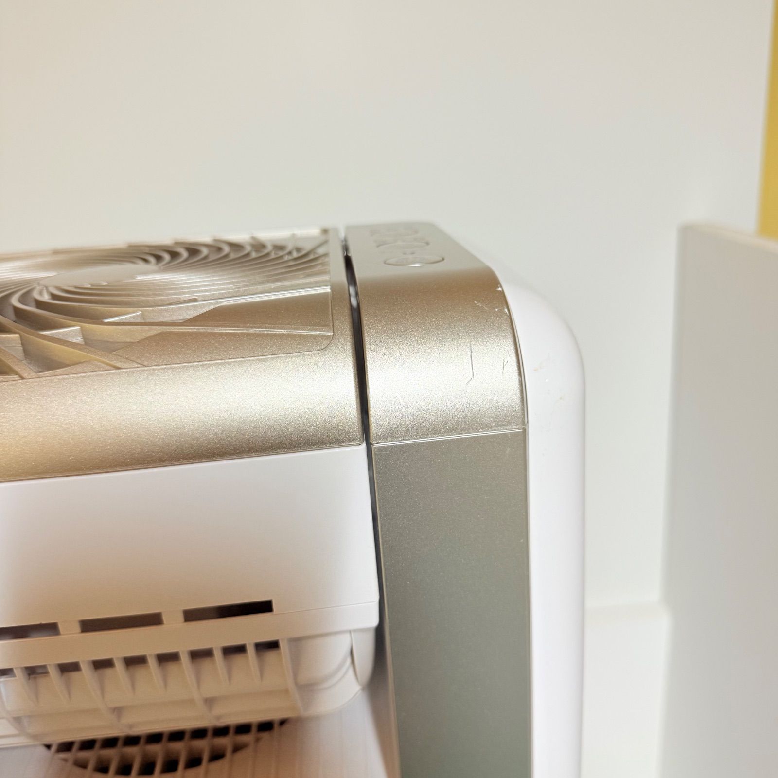 サーキュレーター付除湿機