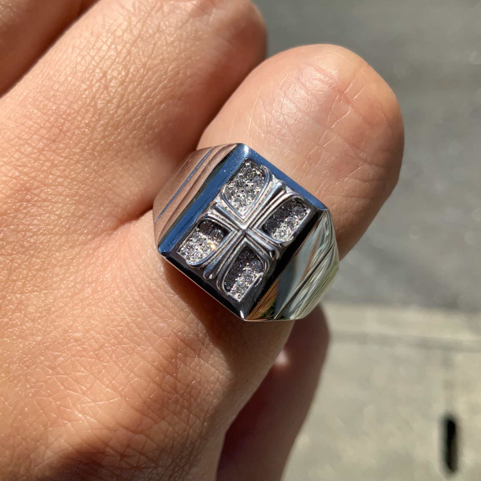 Ｋ18WG テーパーダイヤクロスラインリング imgrc0186291434.jpg