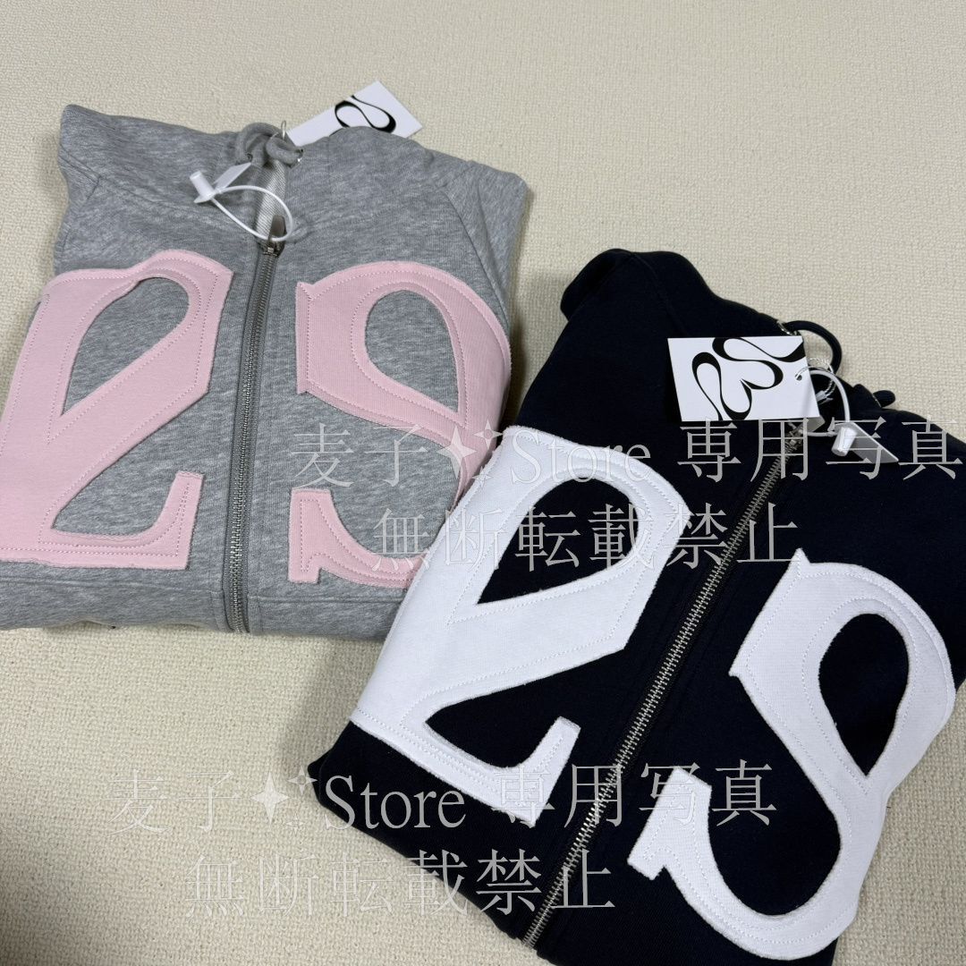 illigo イリゴ ライトグレー　パーカー　129 Logo Patch S 129 LOGO PATCH HOODIE ZIP-UP LIGHT GREY - illigo | 60