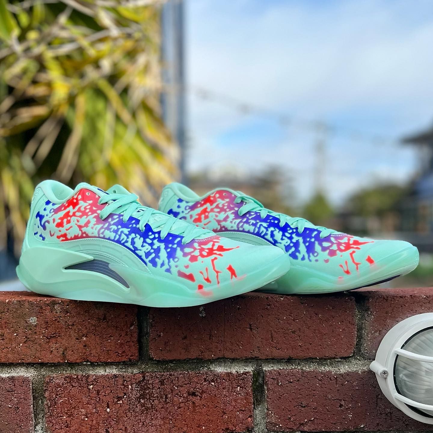 【箱あり】JORDAN ZION 3 JORDAN BRAND JORDAN ZION 3 PF WHITE/WHITE-BLACK-BARELY VOLT