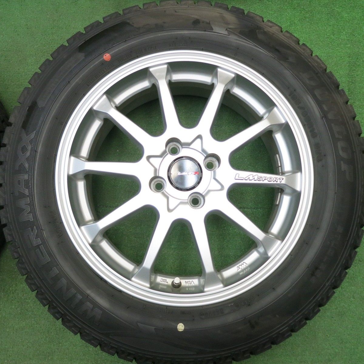スタッドレス