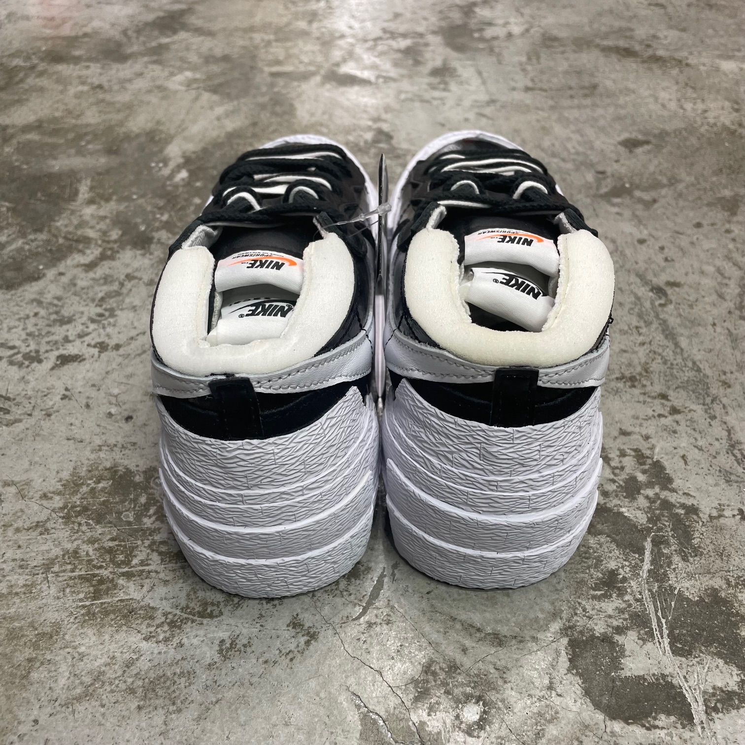 新品 国内正規 sacai NIKE Blazer Low Black Patent Leather