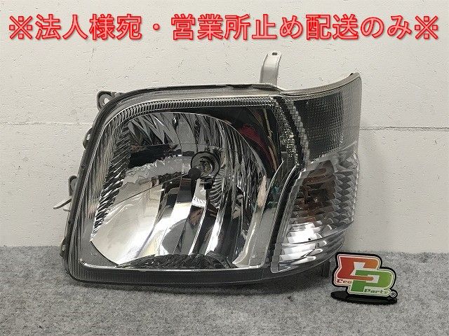 ハイゼット、サンバー　ヘッドライト スバル 純正 サンバー 《 TV2 》 右ヘッドライト P21300