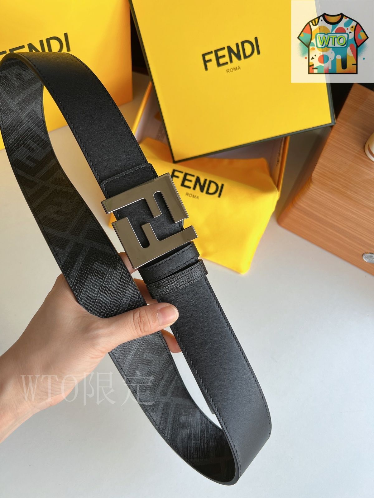フェンディ　FENDI ベルト FENDI - フェンディ FENDI ベルト FFダイヤモンド レザー 2cm幅