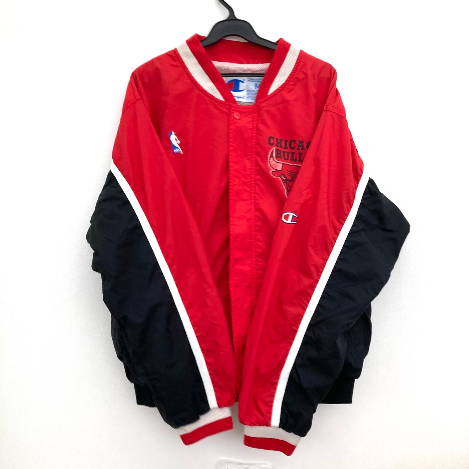 【美品】NBA  ブルズ  スタジャン　Mサイズ USA製 90s STARTER 