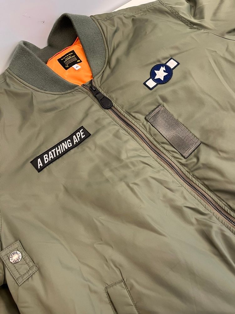 ア ベイシング エイプ A BATHING APE Busy Shark Loose Fit MA-1