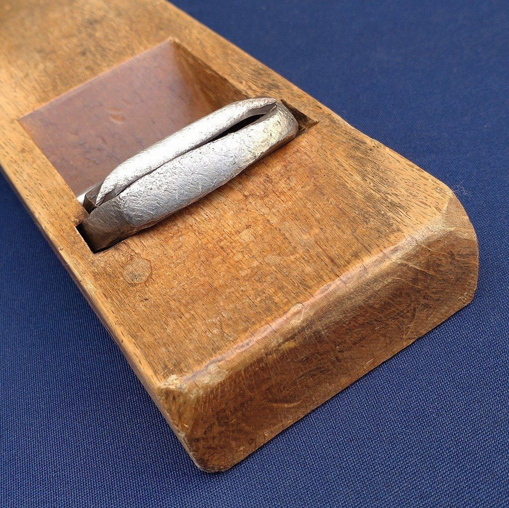 寸六鉋 平鉋 和太郎 刃幅約67㎜ 台長約288㎜ 寸6鉋 かんな カンナ 大工