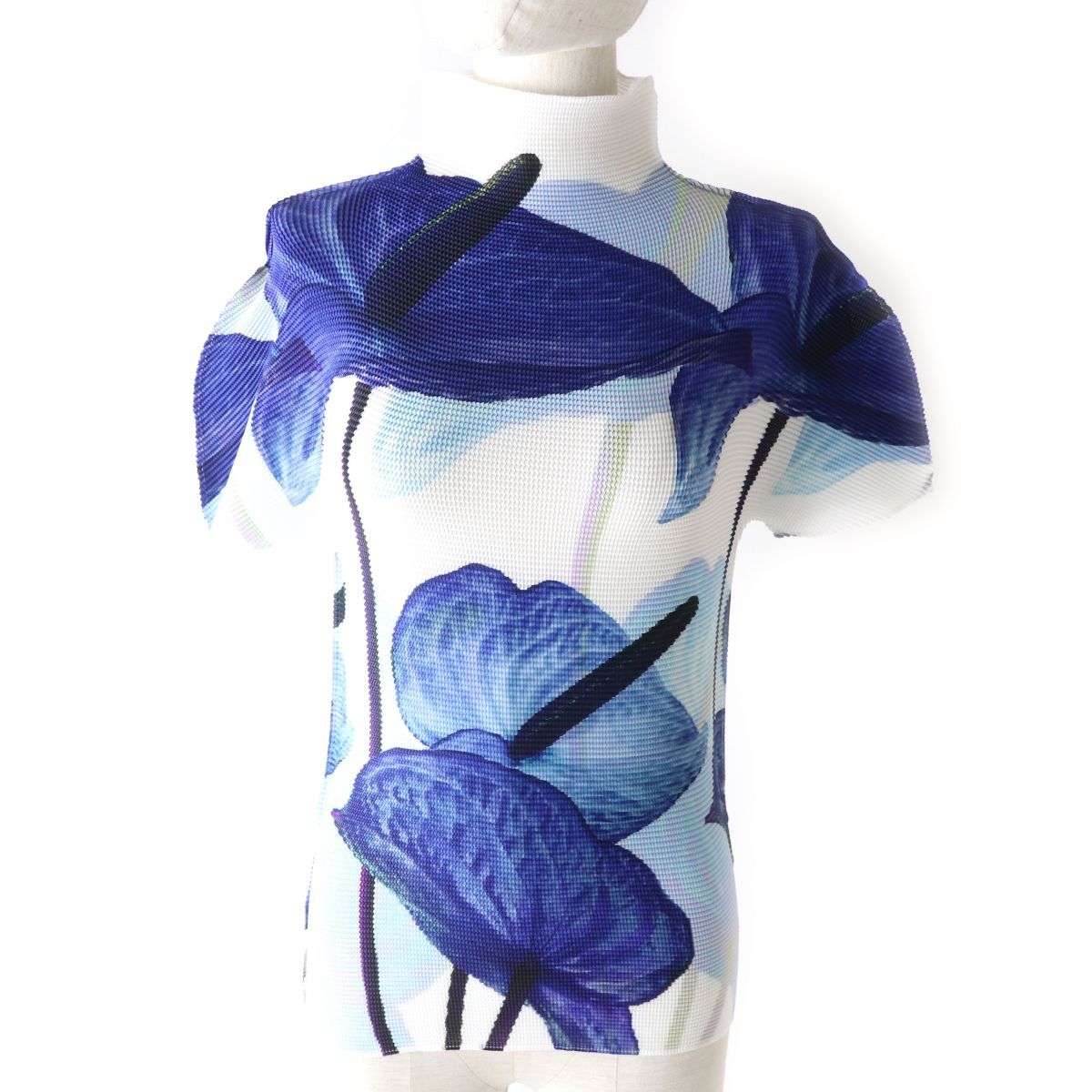 meイッセイミヤケ 花柄 ハイネック Tシャツ meイッセイミヤケ 花柄 ハイネック Tシャツ me ISSEY MIYAKE 花