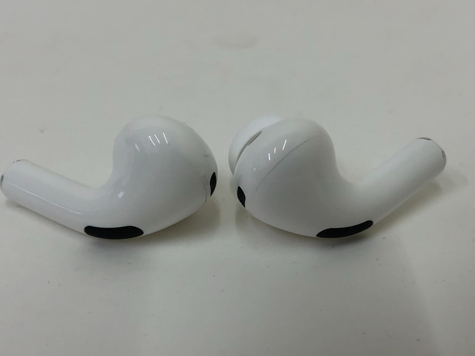 オーディオ機器 イヤフォン ②美品！Apple AirPods Pro アップル エアーポッツ プロ2(２nd 