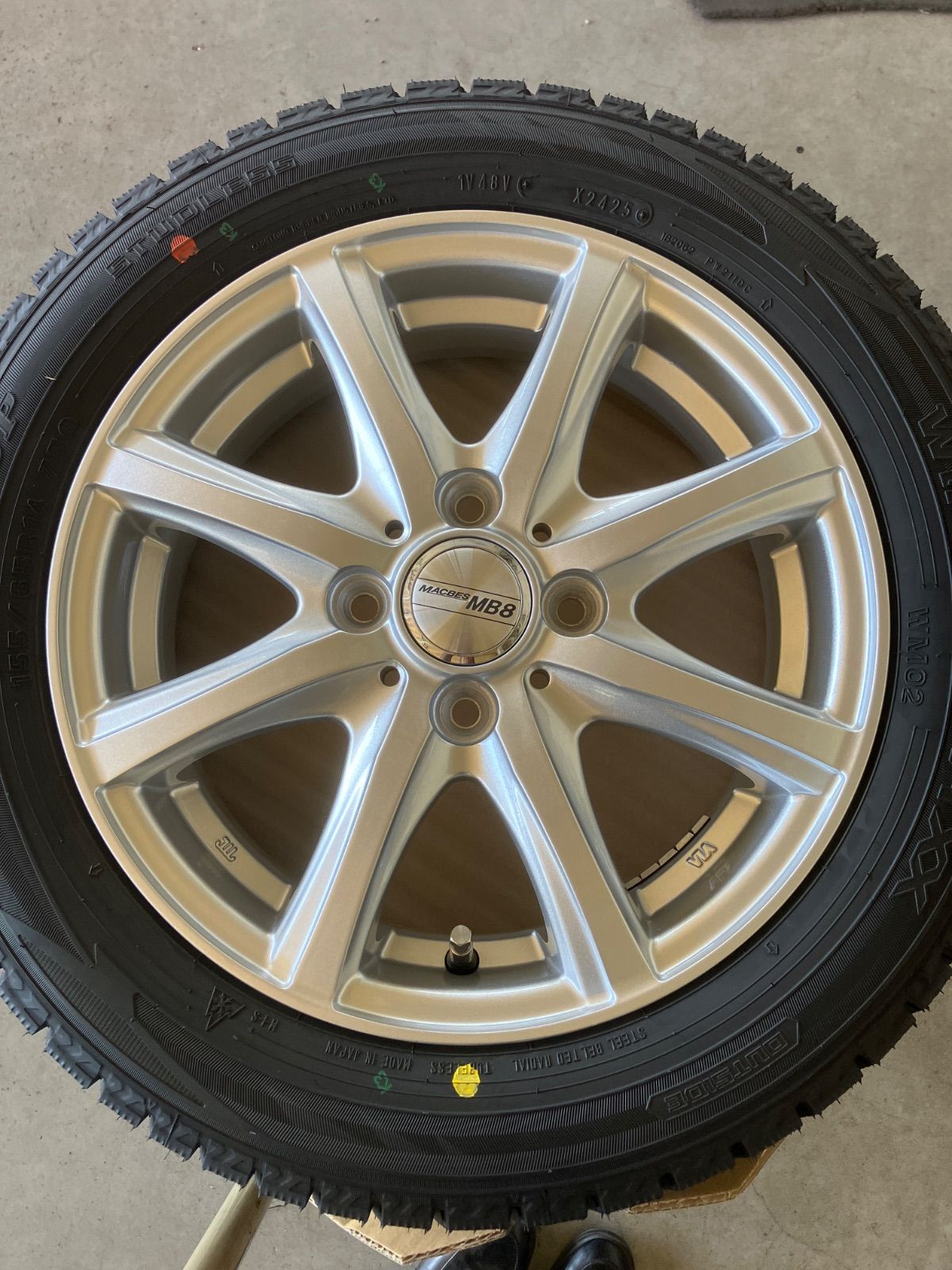 ダンロップ ウィンターマックス02 155 65R14 シルバーアルミセット