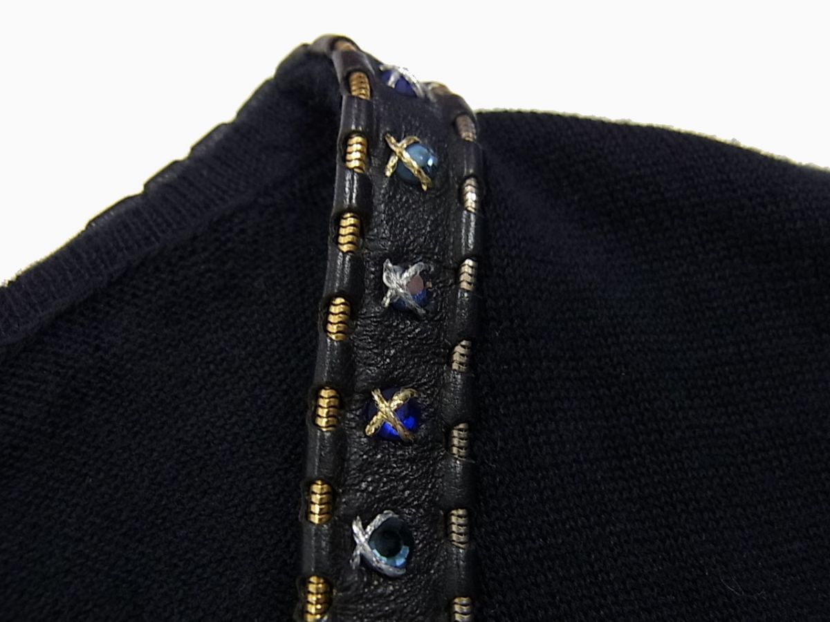 ◇FENDI Vネック コットンニット カットソー シルバー/ゴールド