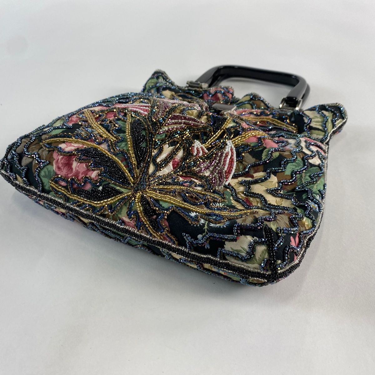 京都 岡重 OKAJIMA オカジマ ビーズシルクバッグ超美品　皇室ご用達 京都 岡重 OKAJIMA オカジマ ビーズシルクバッグ超美品皇室ご用達