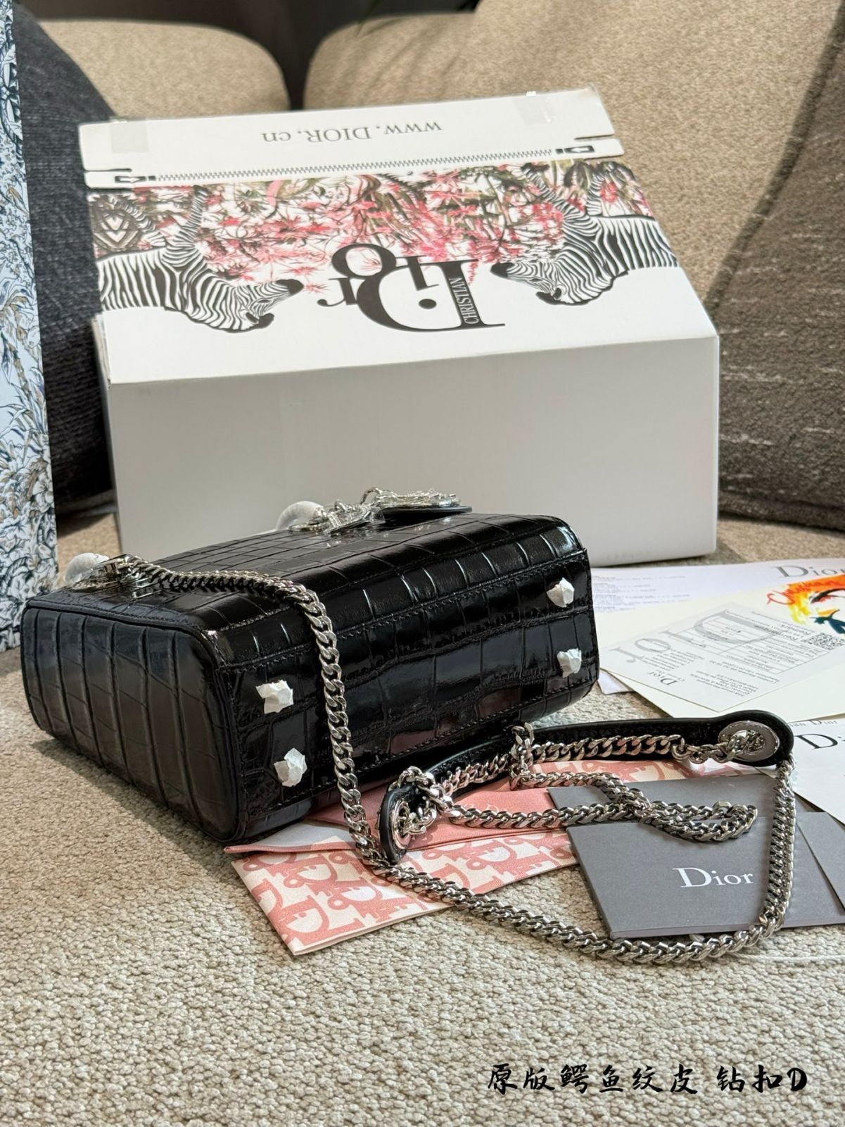Dior クロコダイルエンボスバックパック 今日特価】DIOR Lady Dior Crocodile Embossed Leather Bag