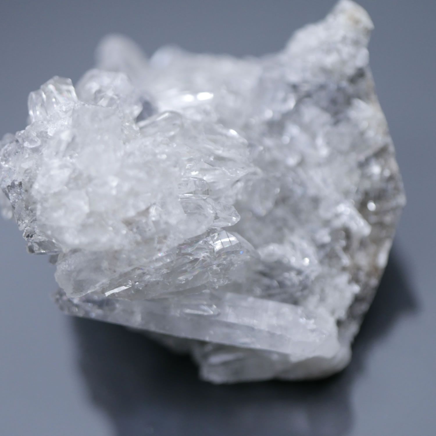 菊花水晶クラスター　天然石 菊花水晶のクラスター Chrysanthemum Clear Quartz Cluster