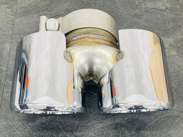 ポルシェ マフラーカッター?