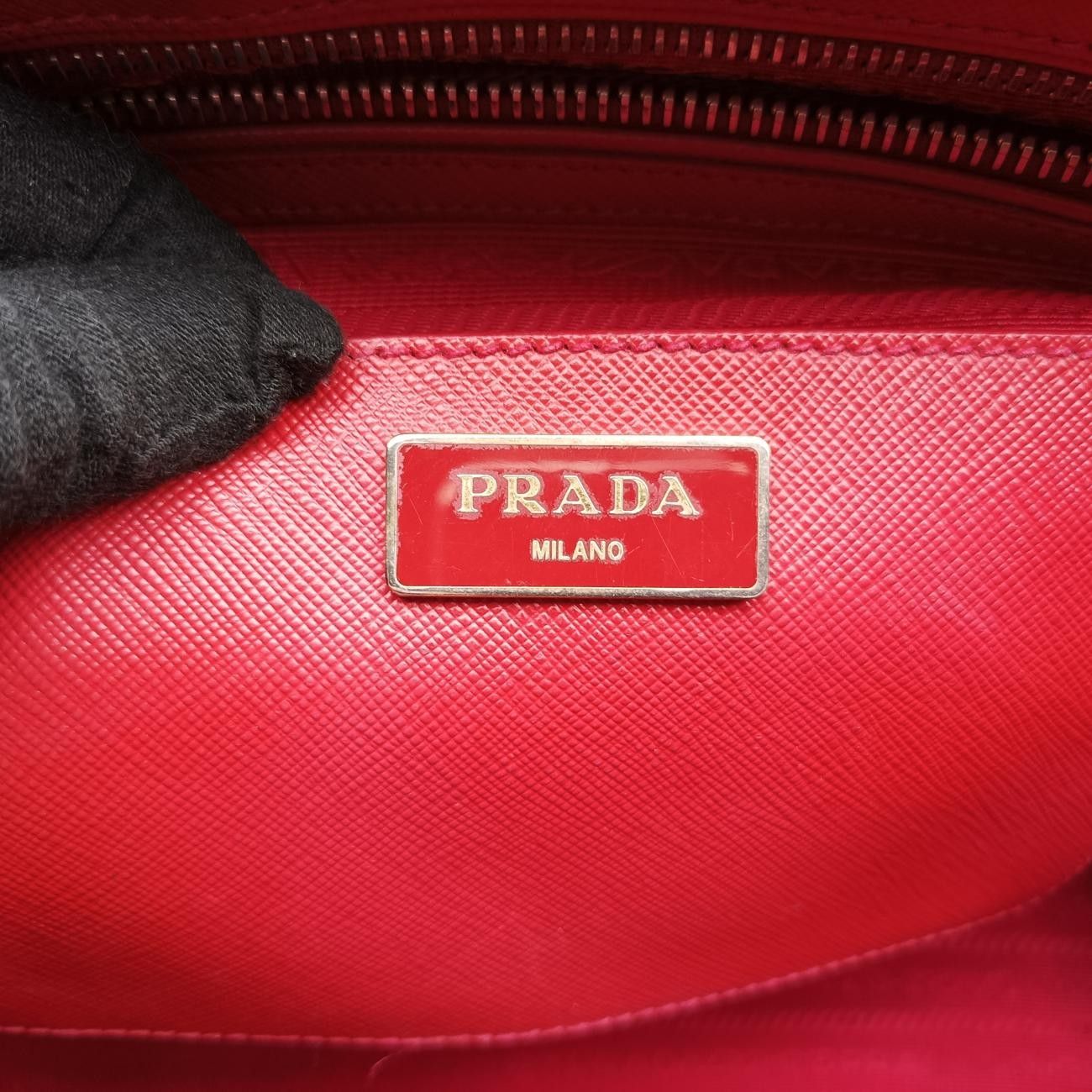 プラダPradaガレリアレッドサフィアーノレザーBN187414|G