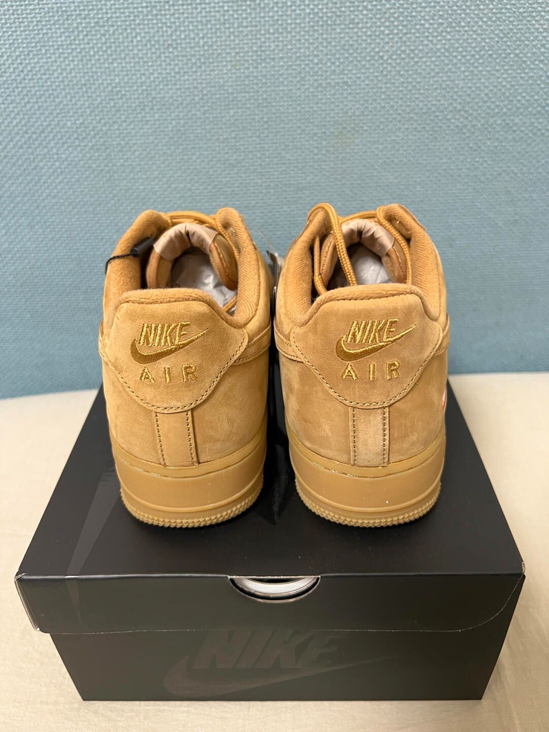 値下げします 新品 Supreme x NIKE Air Force 1 Low "FLAX/FLAX-GUM LIGHT BROWN" AF1 DN1555-200