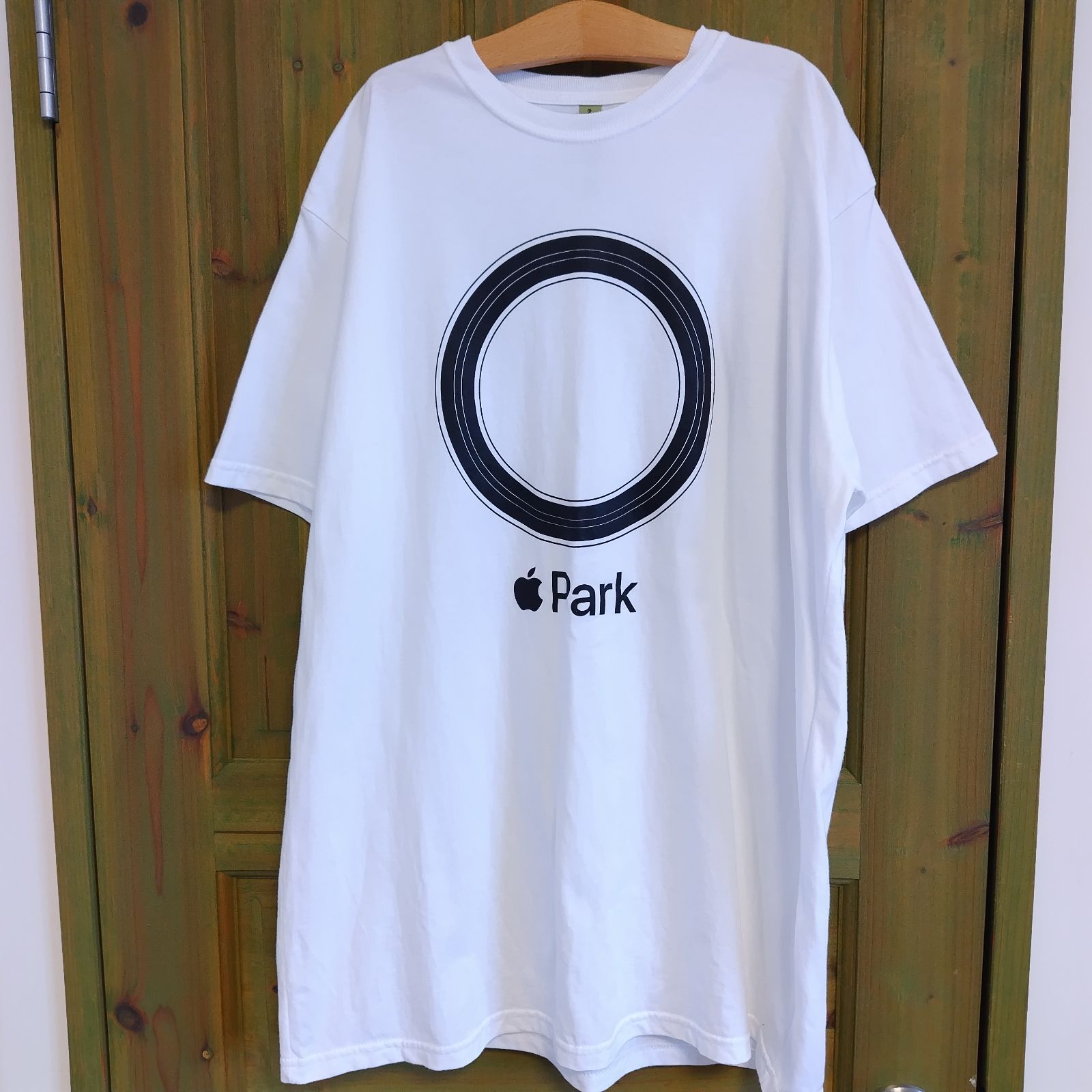 Apple Park 公式　企業Tシャツ 6/2再入荷予定】ポピーザぱフォーマー ケダモノお面Tシャツ