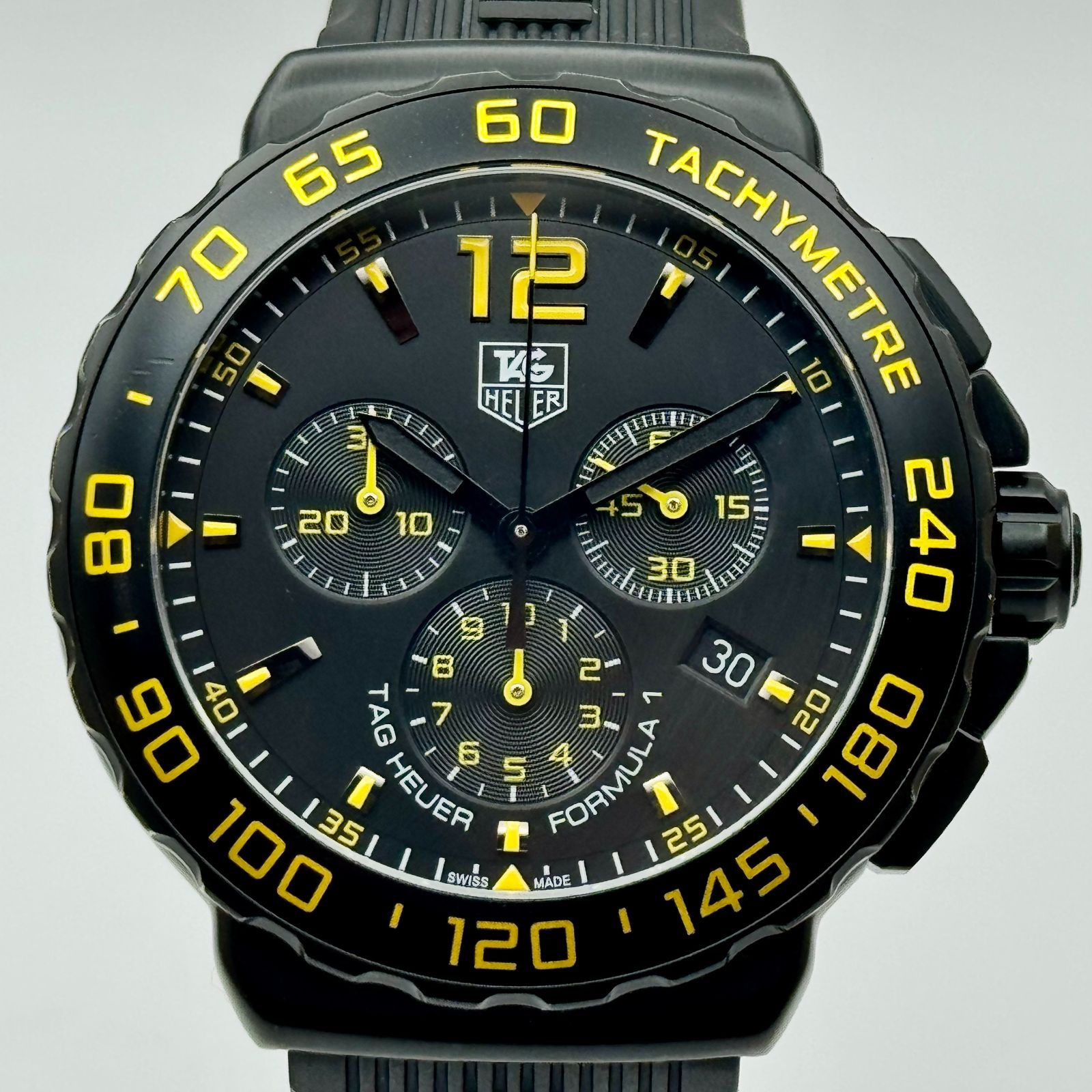 TAG Heuer タグホイヤー Formula 1 CAU111E.FT6024 クロノグラフ クォーツ メンズ腕時計 ブラック×イエロー 42mm